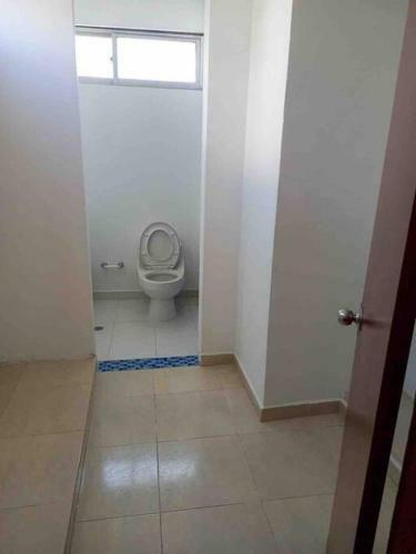 Amplio Apartamento Cerca Al Aeropuerto