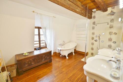 Bed & Breakfast Chambres D'h�tes Ch�teau de Grunstein