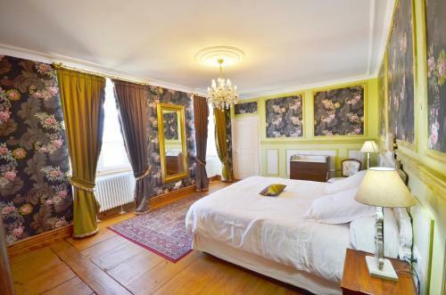 Bed & Breakfast Chambres D'h�tes Ch�teau de Grunstein