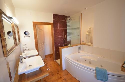Bed & Breakfast Chambres D'h�tes Ch�teau de Grunstein
