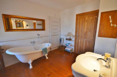 Bed & Breakfast Chambres D'h�tes Ch�teau de Grunstein
