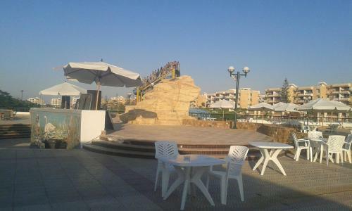 Apartamento 6b Basement Chalet 114 4 Beds 2 Bathrooms On The Pool Green Beach
