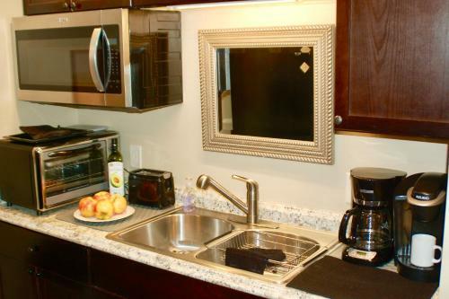 Apartamento Blue Bear Den 3br 2ba Dtc Private Apt Non Smoking