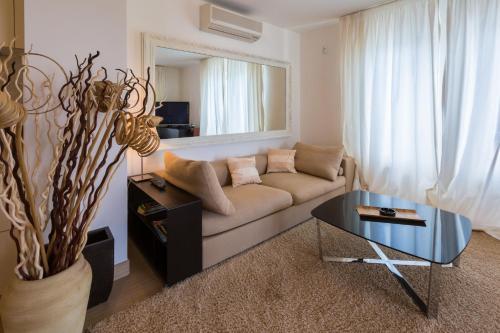 Apartments In Dramalj 41208