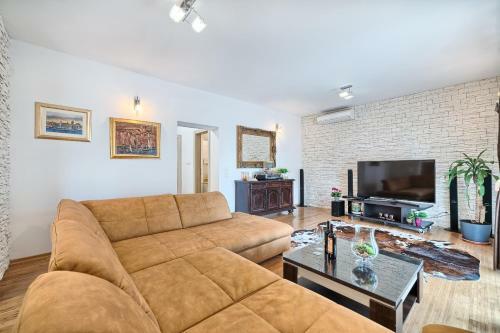 Apartment Villa Hacijenda With Private Pool And Jacuzzi