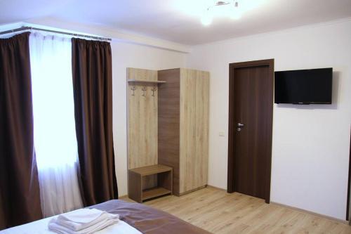 Hostal Pensiunea Argesu **