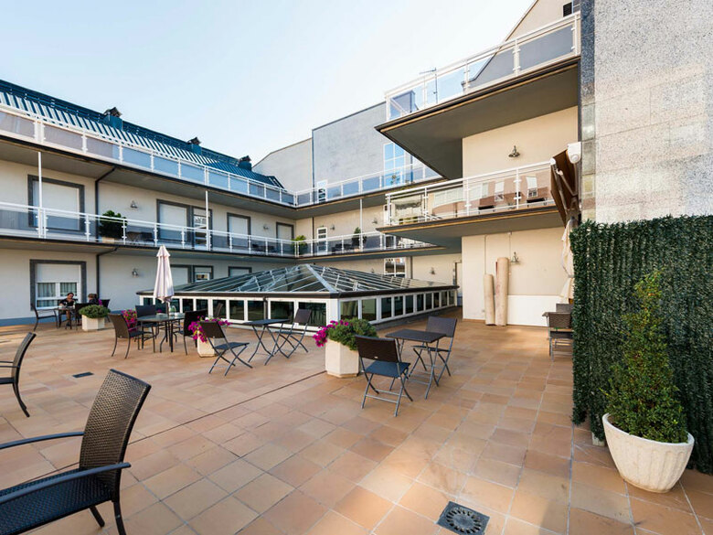 Hotel Infantas De Le�n