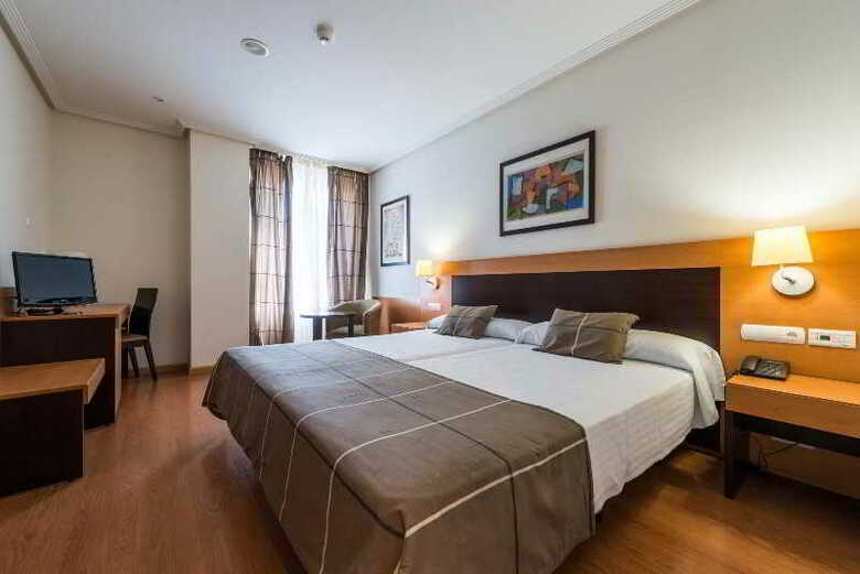 Hotel Infantas De Le�n