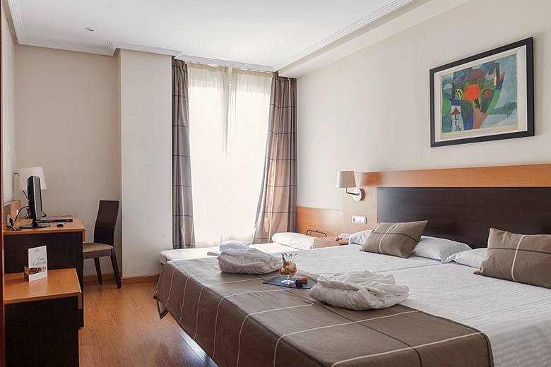 Hotel Infantas De Le�n