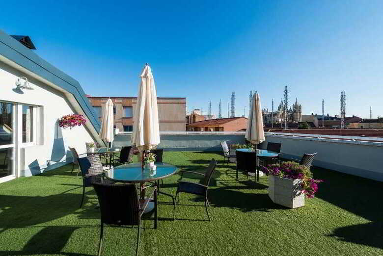 Hotel Infantas De Le�n