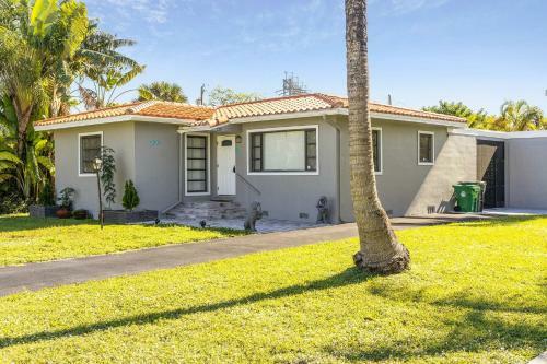 Amazing Escape Close To Dania Beach! Home
