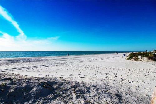 Apartamento 10 Steps To The Beach Couples Retreat