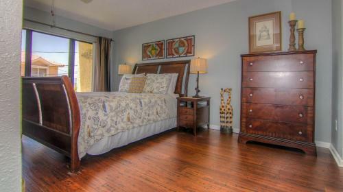 Sand Castle North 201 By Teeming Vacation Rentals