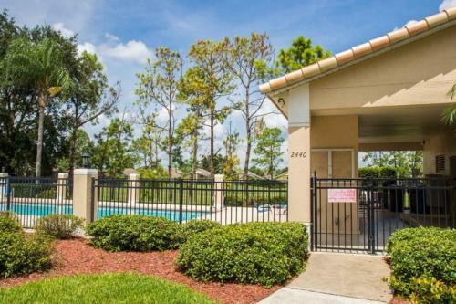 Southern Dunes For Golf Lovers! Home