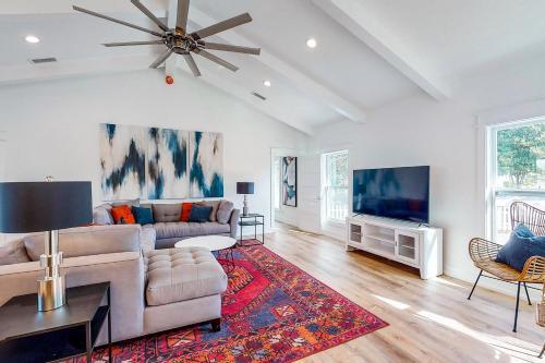 Cottages Of Crystal Beach: Clipper Cove