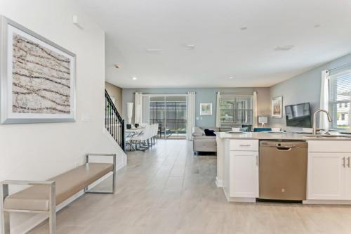 Superior 9 Bed Games Room, Pool Spa Themed Rooms! Home