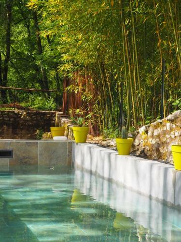 Bed & Breakfast Moulin Bas, Pr�s de La Rivi�re