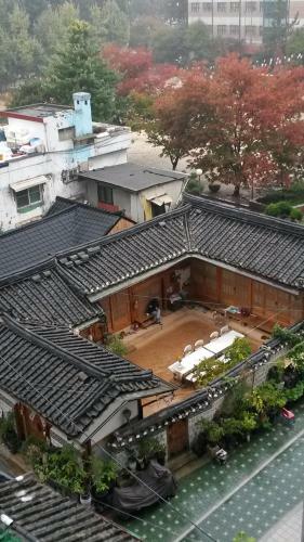 Hostal Namhyeondang Hanok Guesthouse