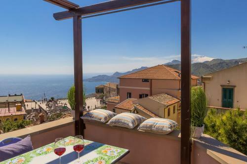 Terrazza Durazzesca - Il Belvedere Sul Golfo