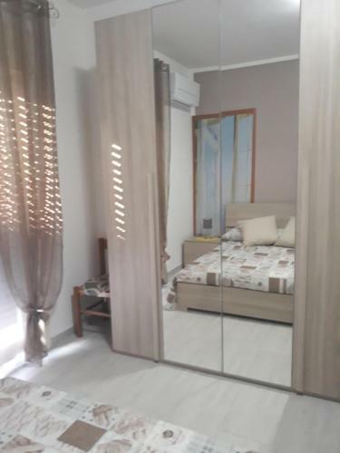 Holiday House Marlin
