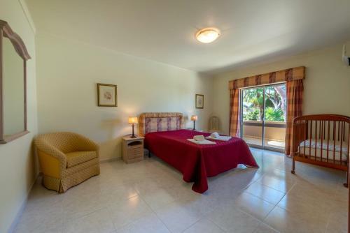 Villa With Garden And Pool