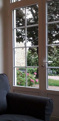 Hostal Chambres D'h�tes La Maison D'apr�s