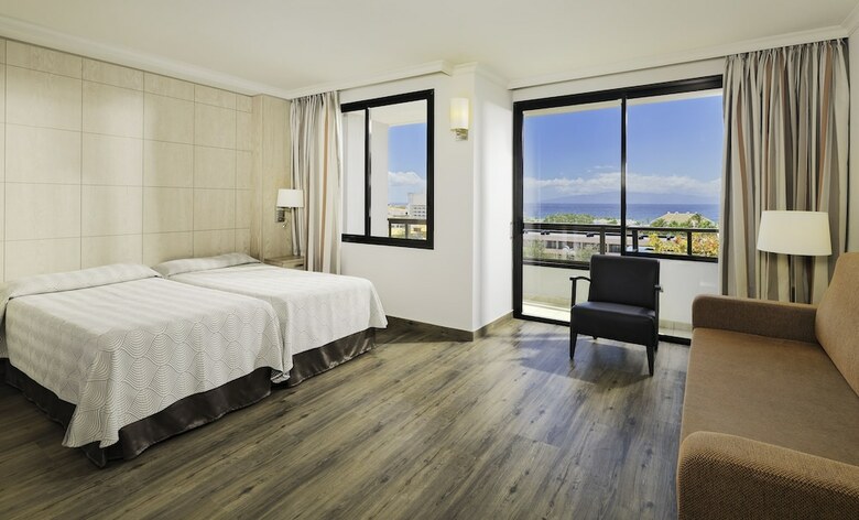 Hotel Spring Bitacora