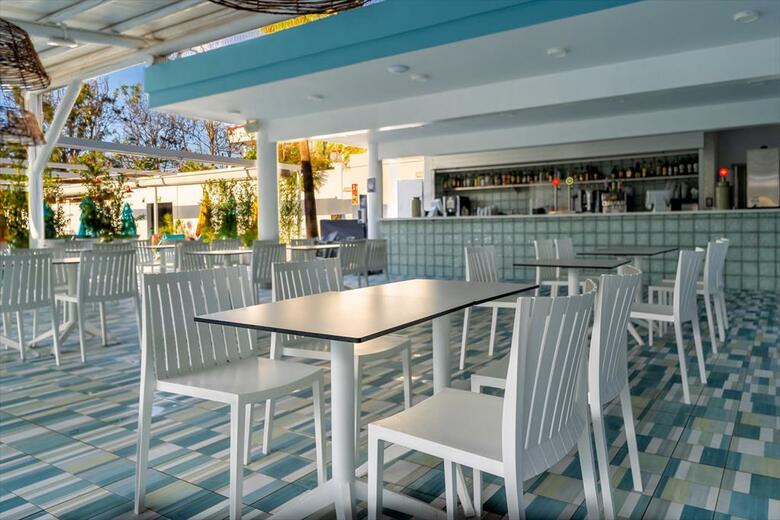 Hotel Spring Bitacora