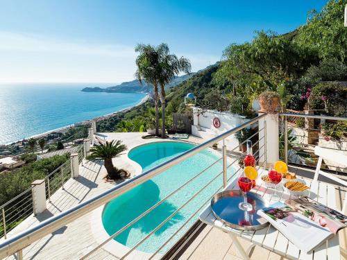 Luxurious Villa In Letojanni With Private Pool
