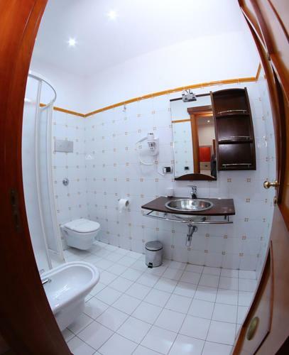 Bed & Breakfast Policlinico Happy Home