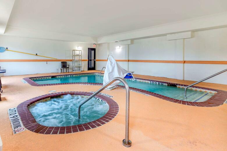 Hotel Comfort Inn Near Unt
