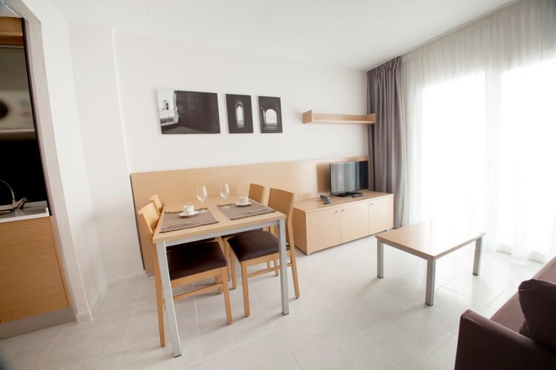 Aparthotel & Spa Acuazul