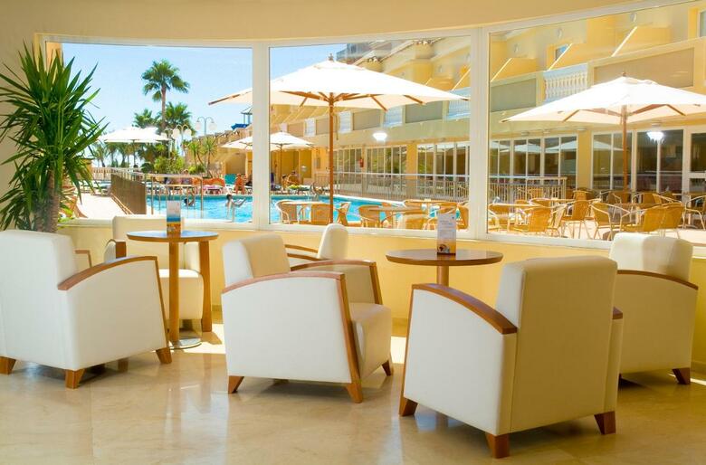 Hotel Rh Casablanca Suites