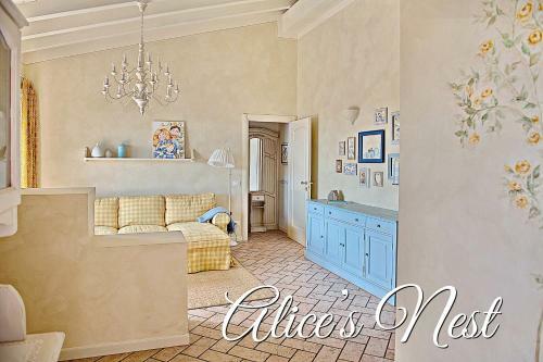 Alice's Nest-lake View House