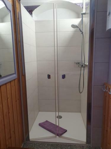 Apartamento Gesindehaus Am Schloss Kummerower See