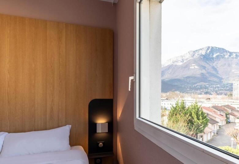 Comfort Hotel Residence(.)