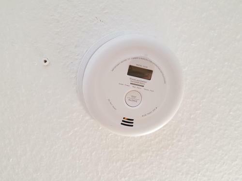 Apartamento Sonnige Dach Fereinzimmer