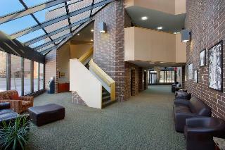Ramada Waterloo Hotel And Convention Center