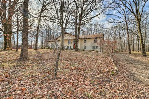 40-acre Poplar Bluff Nature Lovers Paradise!