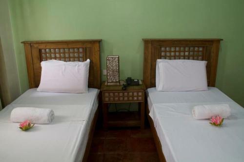 Hostal Makabata Guesthouse