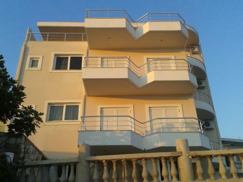 Hostal Magic Ionian Apartments & Rooms