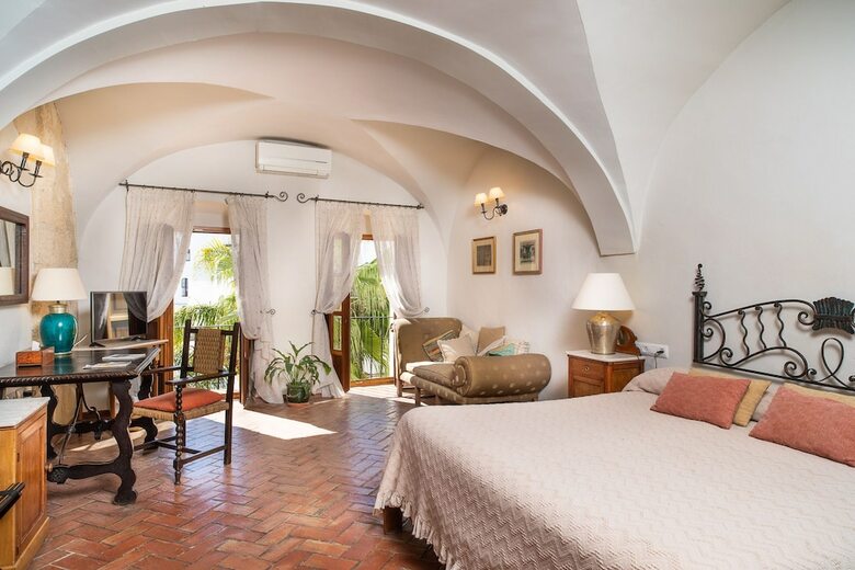 Hotel La Casa Del Califa