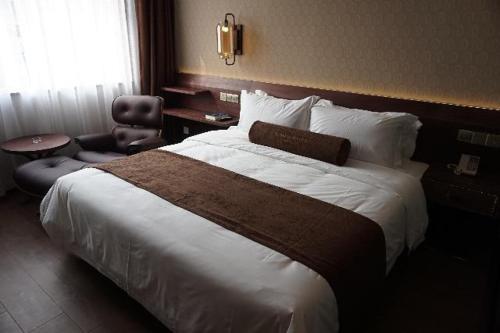 Hotel James Joyce Coffetel Shijiazhuang (railway Station)