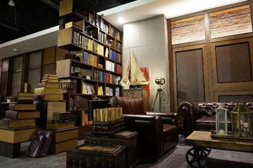 Hotel James Joyce Coffetel Shijiazhuang (railway Station)