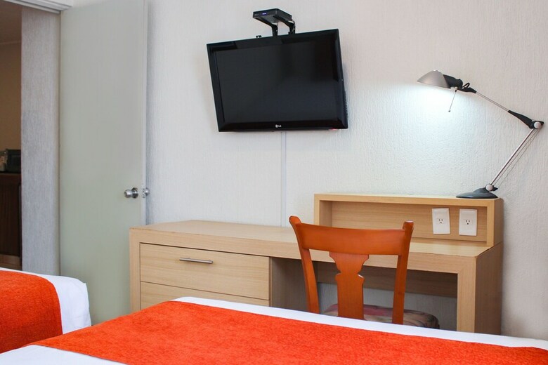 Hotel & Suites Real Del Lago