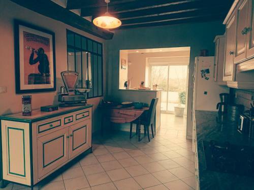 Chambre Aux Portes de Laval