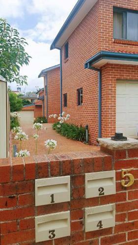 Villa Your Home Here In Sydney