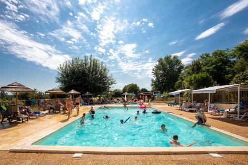 Camping Brin D'amour *** - Maeva