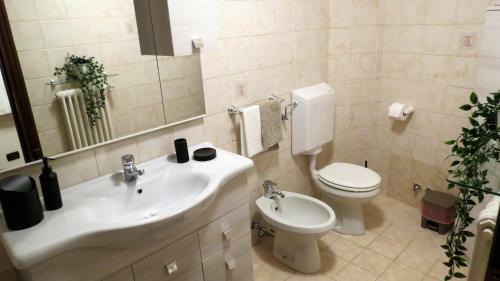 Apartamento Lo Gnomo Sotto Al Glicine