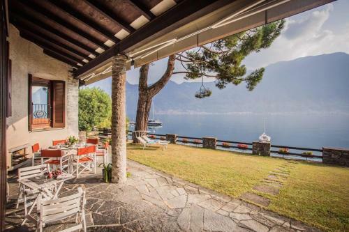 Ossuccio Villa On The Lake